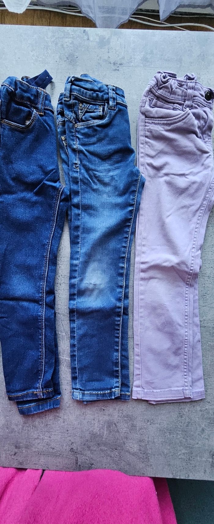 Lot de vêtements fille 5ans - photo numéro 9