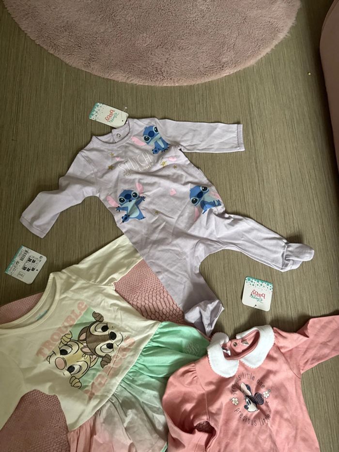 Lot Disney 6 mois neuf avec étiquette - photo numéro 5