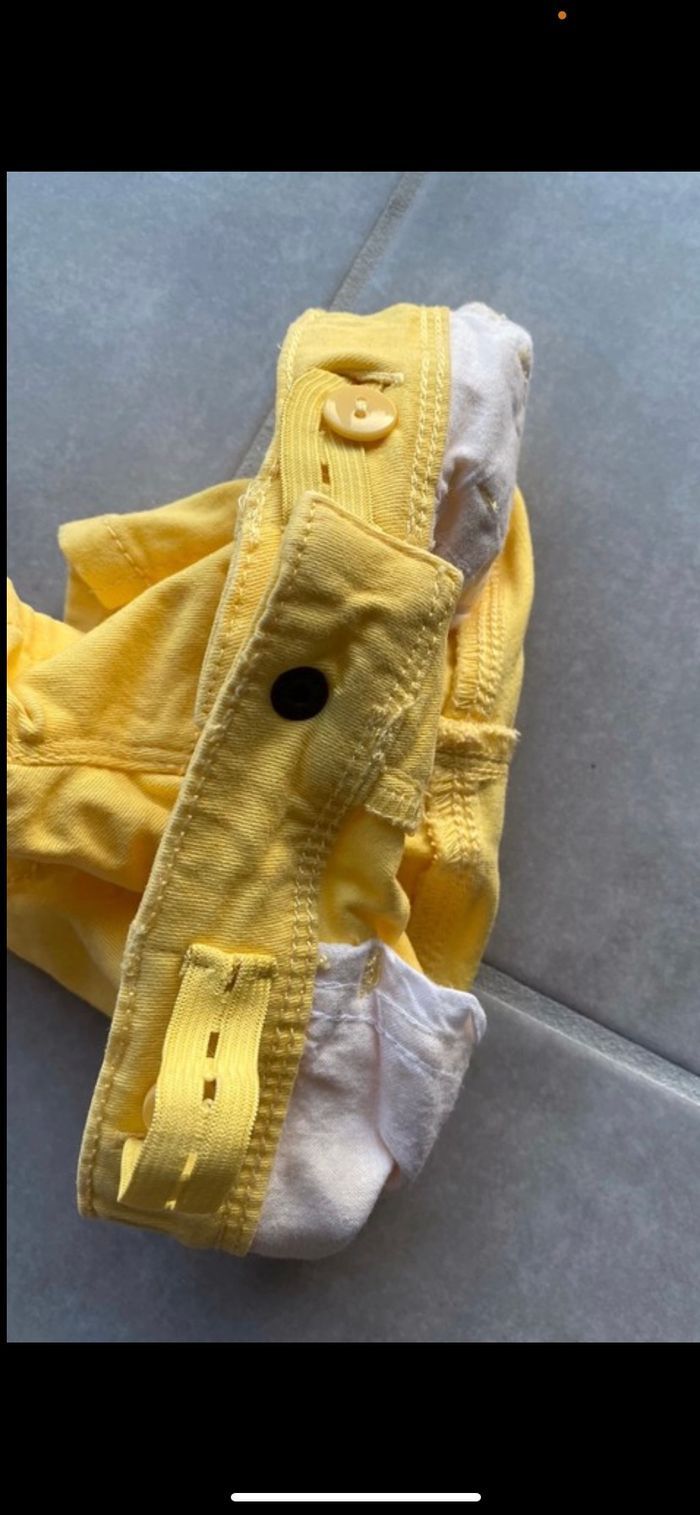 Short en jean jaune 24 mois Neuf - photo numéro 6