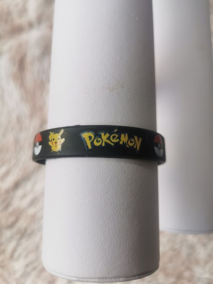 Bracelet Pokémon noir