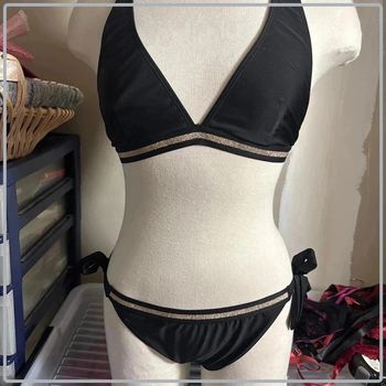 Ensemble  maillot de  bain taille 44  marque  tissaia