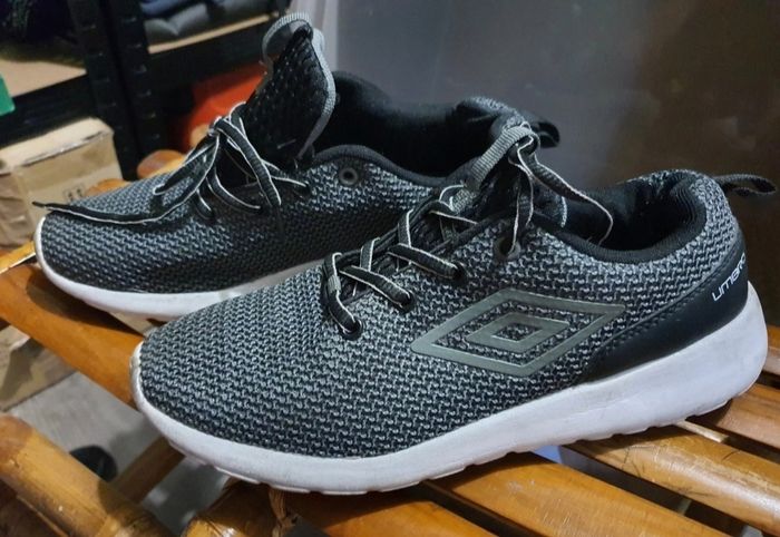 Basket umbro 39 - photo numéro 4