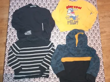 Lot 4 pulls & sweats garçon 5 ans