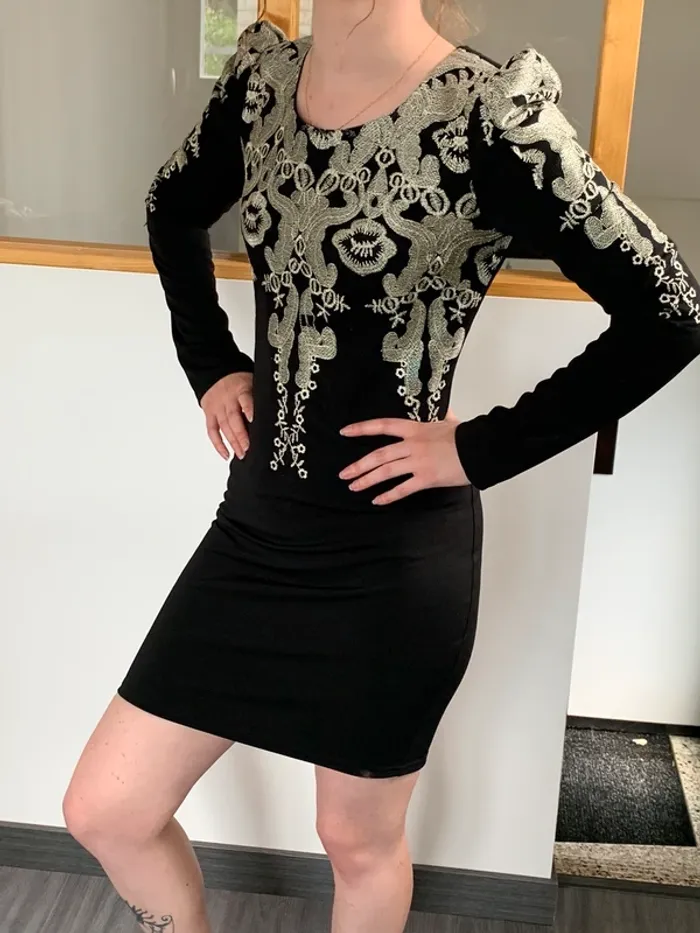 Robe vintage brodée