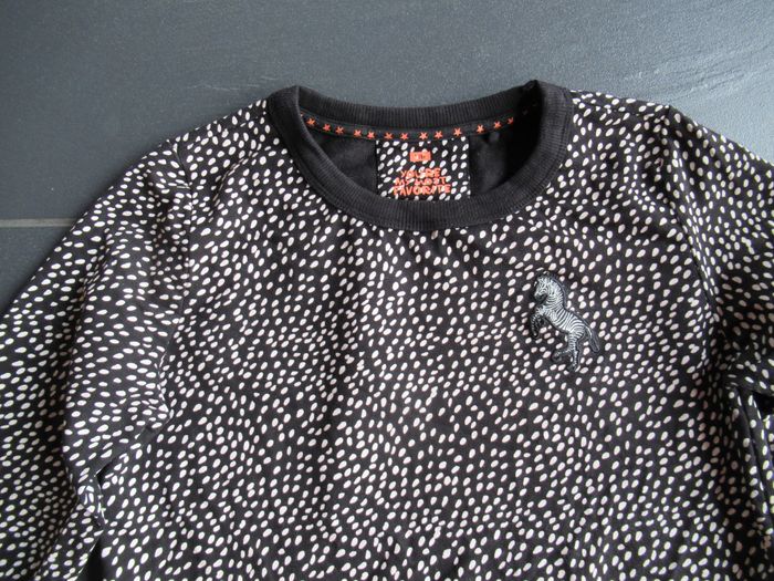 Pull / sweatshirt fille WE Fashion 11 / 12 ans motif zèbre - photo numéro 2