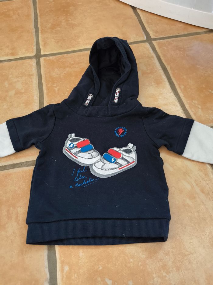 Pull a capuche