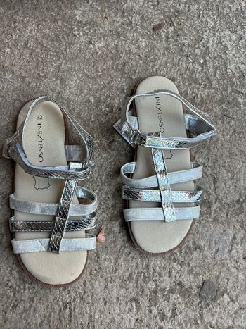 Sandales filles taille 32 neuves