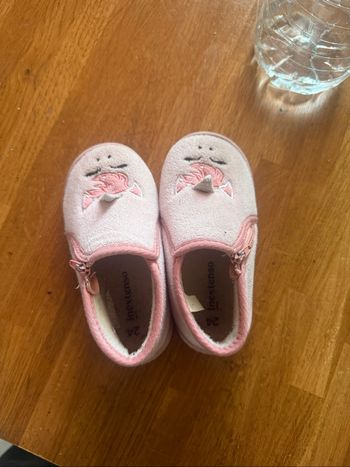 Chaussons T24