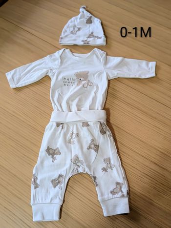 Ens 3pces Neuf body/pantalon/bonnet 1M