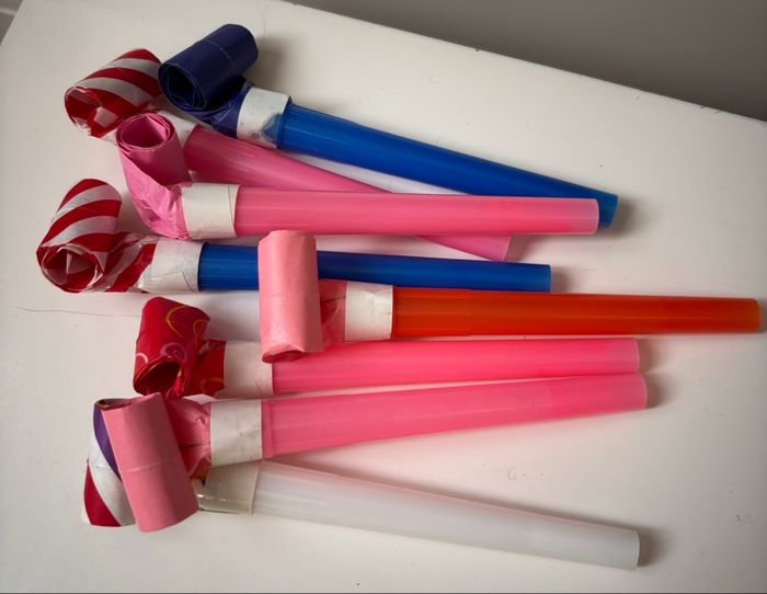 Lot de 70 jouets assortiments enfant fête - photo numéro 5