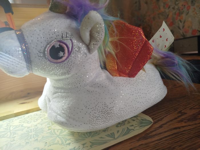 Pantoufle femme licorne magique p.39/40 - photo numéro 4