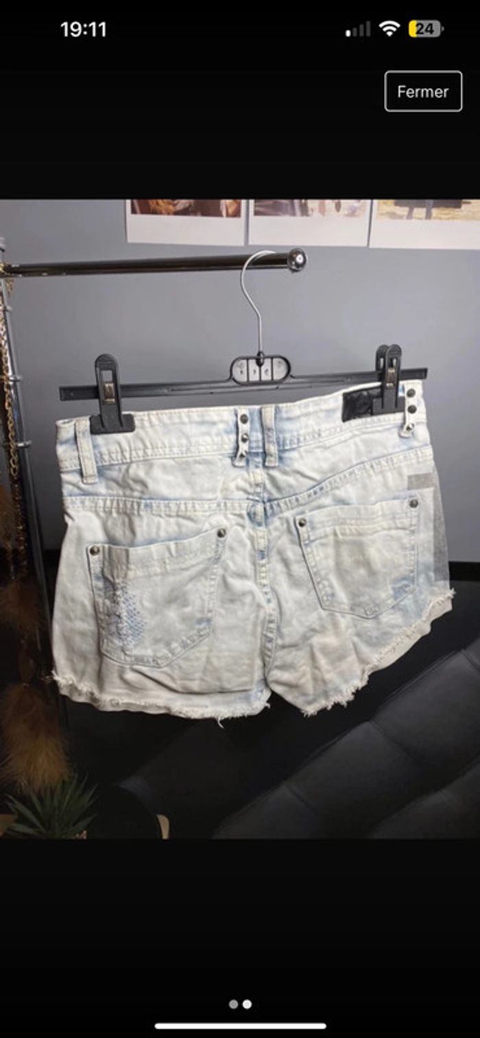 Short en croix - photo numéro 2