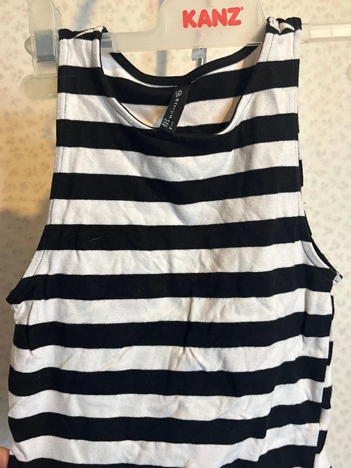 Top court taille 36 marque basics - photo numéro 2