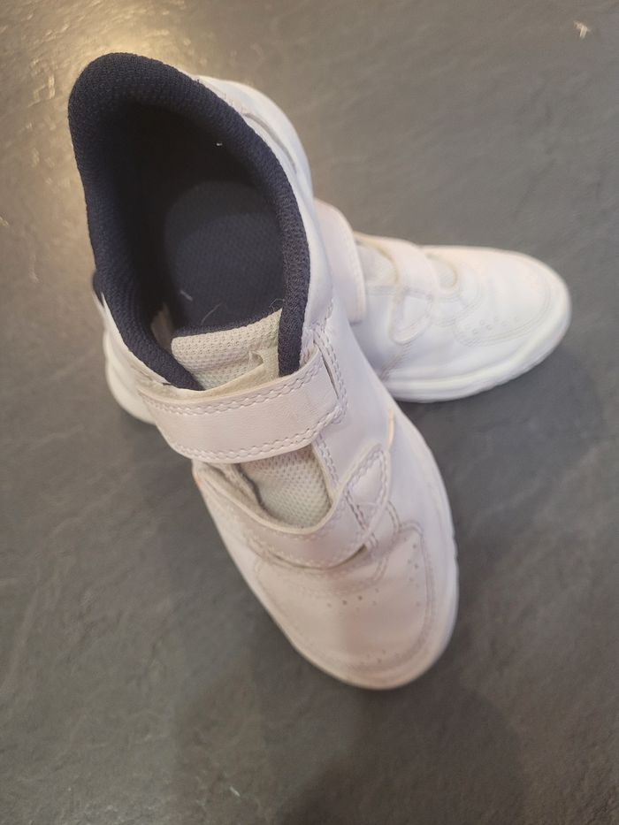 Chaussure de sport - photo numéro 2