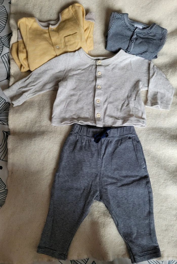 Joli lot mixte 6 mois Petit Bateau