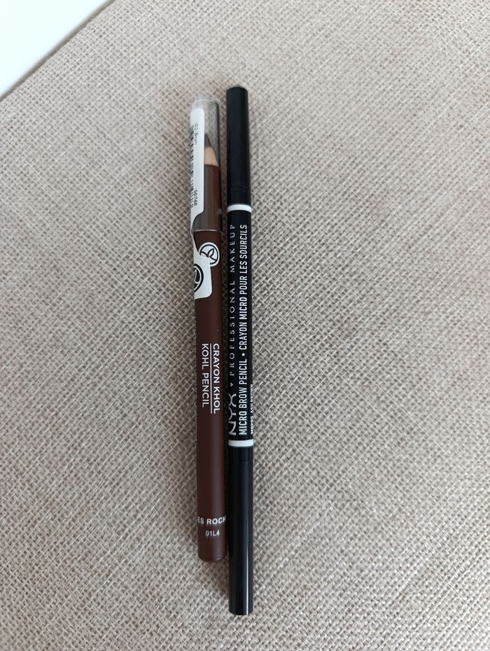 Crayon sourcil et eye liner