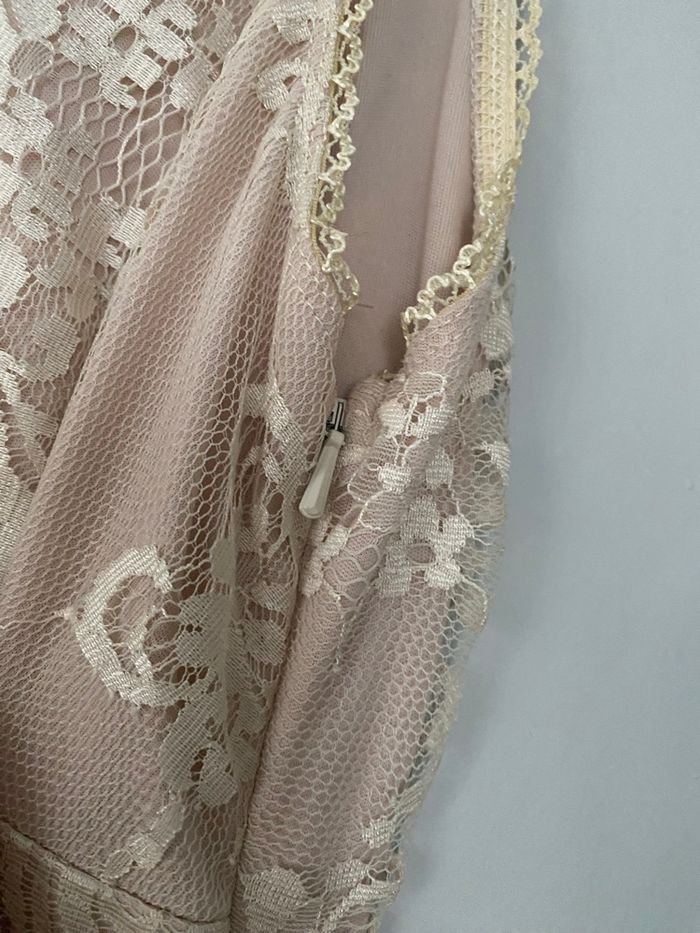 Robe dentelle - photo numéro 3