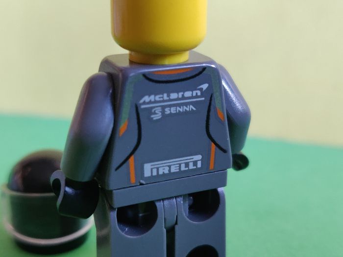 Figurine Lego McLaren Senna - parfait état - vrai Lego - photo numéro 4