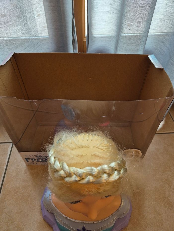 Tête à coiffer Elsa - photo numéro 3