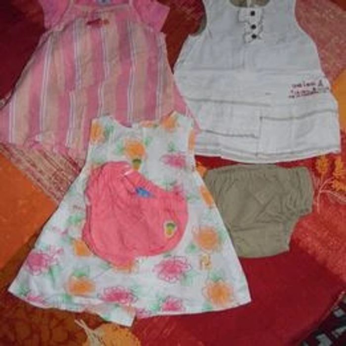 Lot de vêtements été fille 3 mois - photo numéro 2