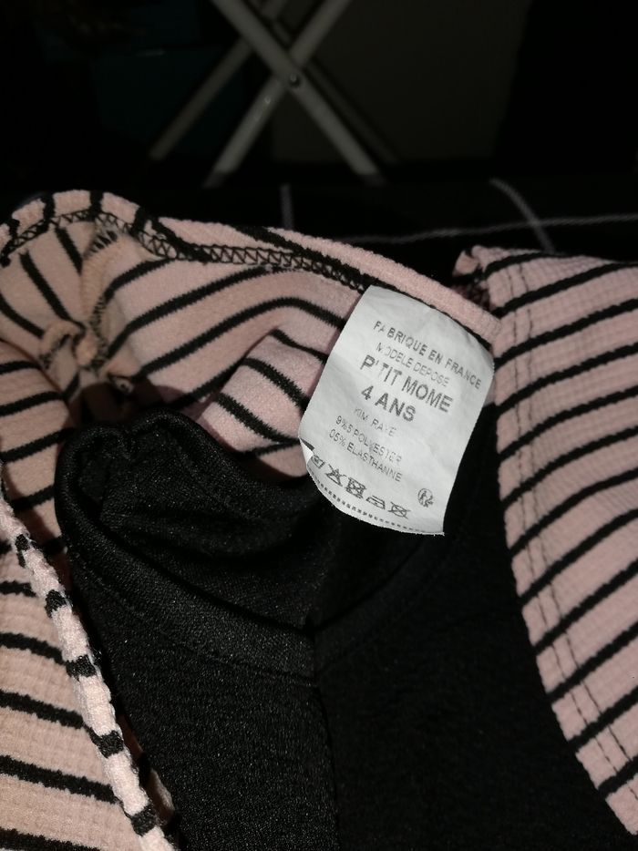 Robe noir et boléro rose rayé 4 ans fille - photo numéro 2