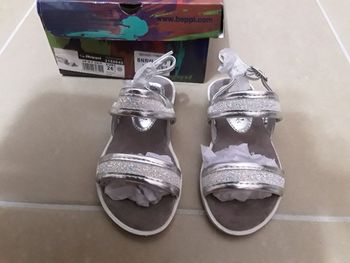 Sandales argentées BEPPI en 26 NEUVES