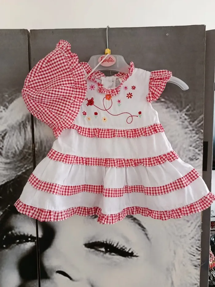 Robe bébé - photo numéro 1