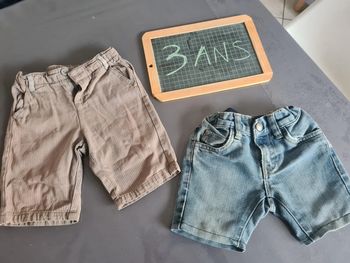 Lot de 2 shorts 3 ans