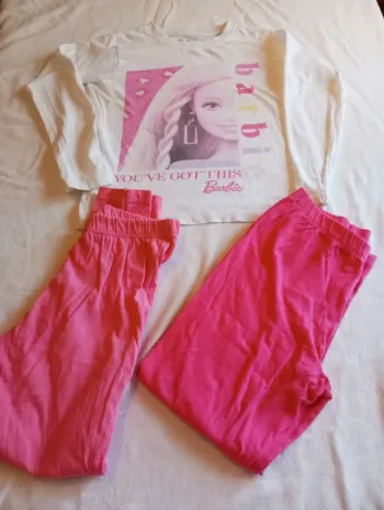 Pyjama barbie de taille 6/8ans