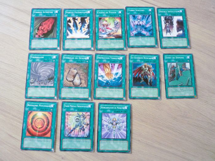 Jeu stratégie plateau 54 carte YU GI OH collection univers garçon lot TBE - photo numéro 5