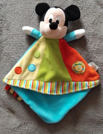 Doudou triangle plat Mickey -Disney