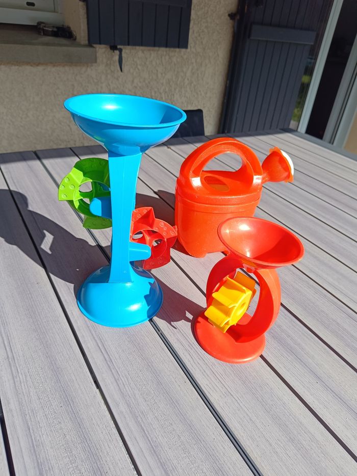Jeux d'eau et de plage - photo numéro 4