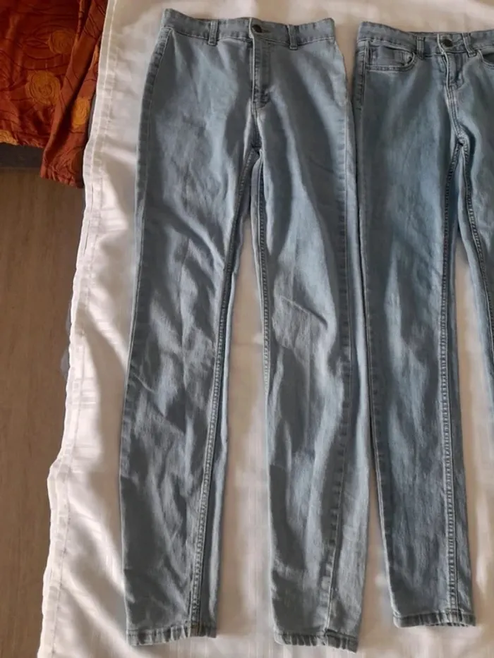Lot 3 jeans skinny kiabi tbe taille 32 - photo numéro 2