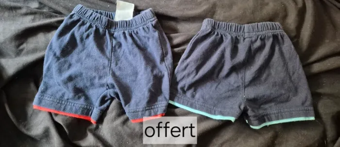 Lot n°2 vêtements bébé garçon 6 mois - photo numéro 5