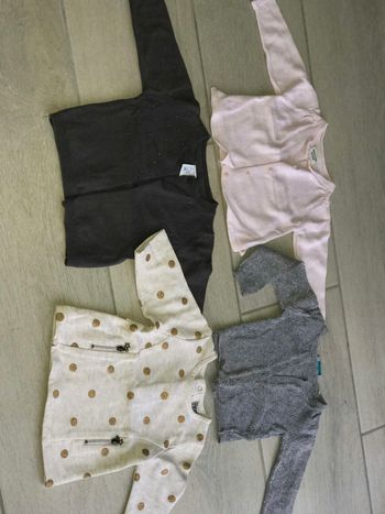 Lot gilet 3 mois