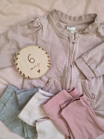 Ensemble gilet et 3 pantalons leggings