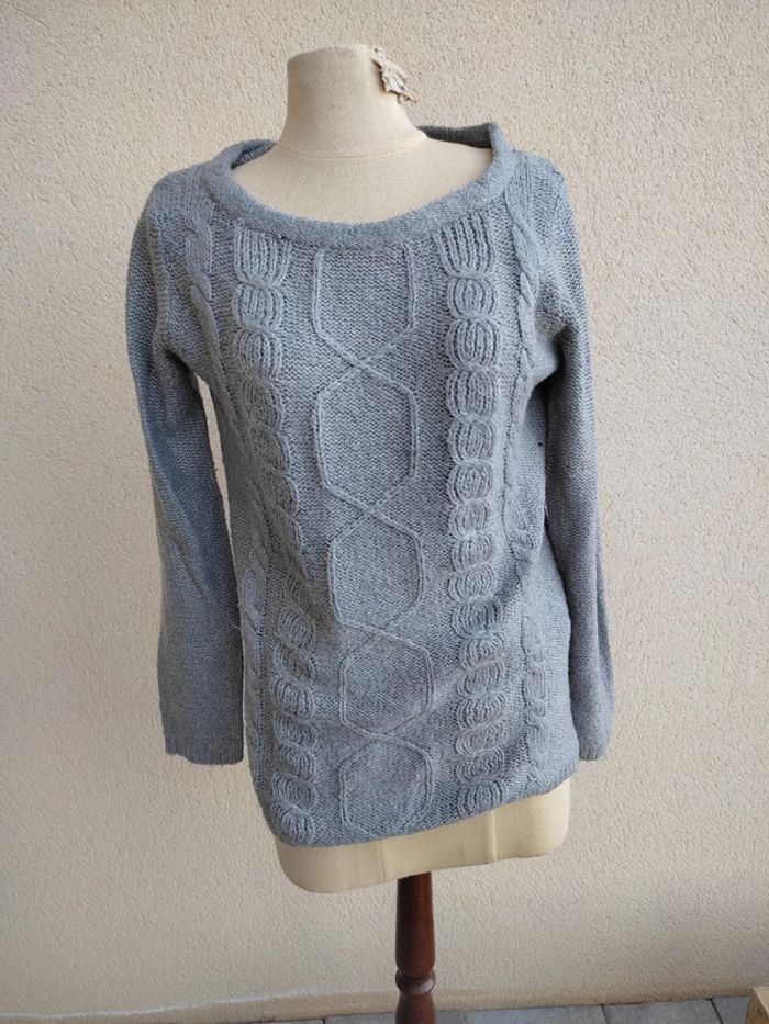 Pull gris - photo numéro 2