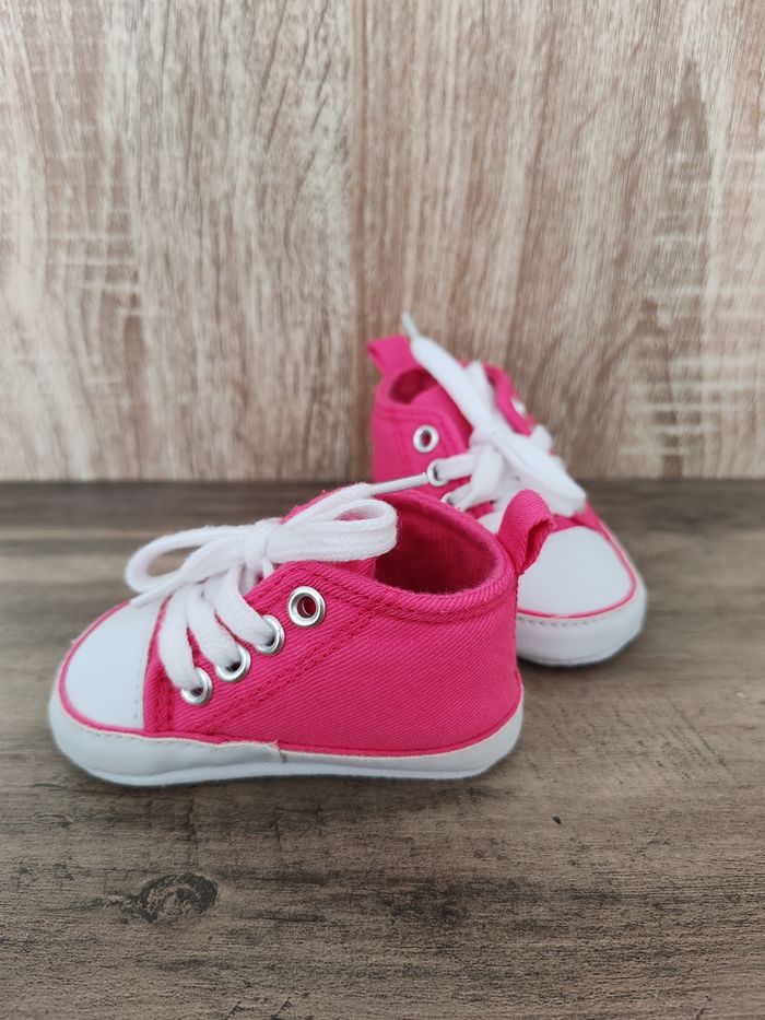 Baskets bébé fille 3/6 mois - photo numéro 2