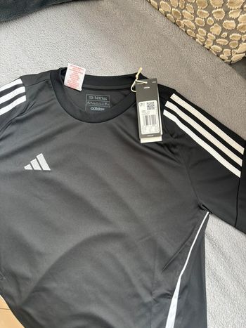 Tee shirt de foot adidas neuf 13 ans
