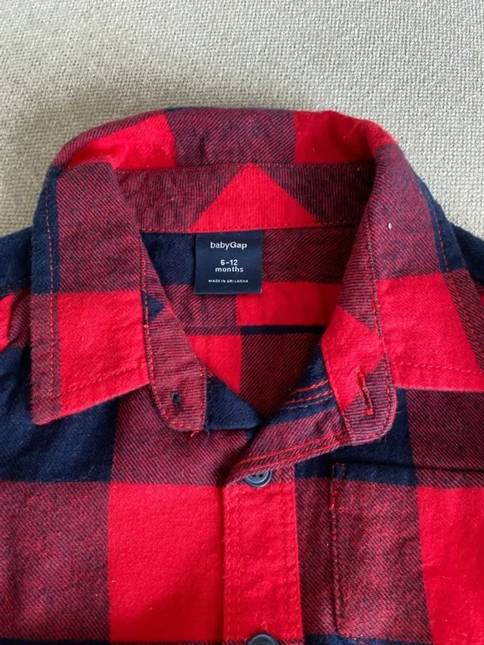 Chemise neuve baby gap 6/12 mois - photo numéro 2