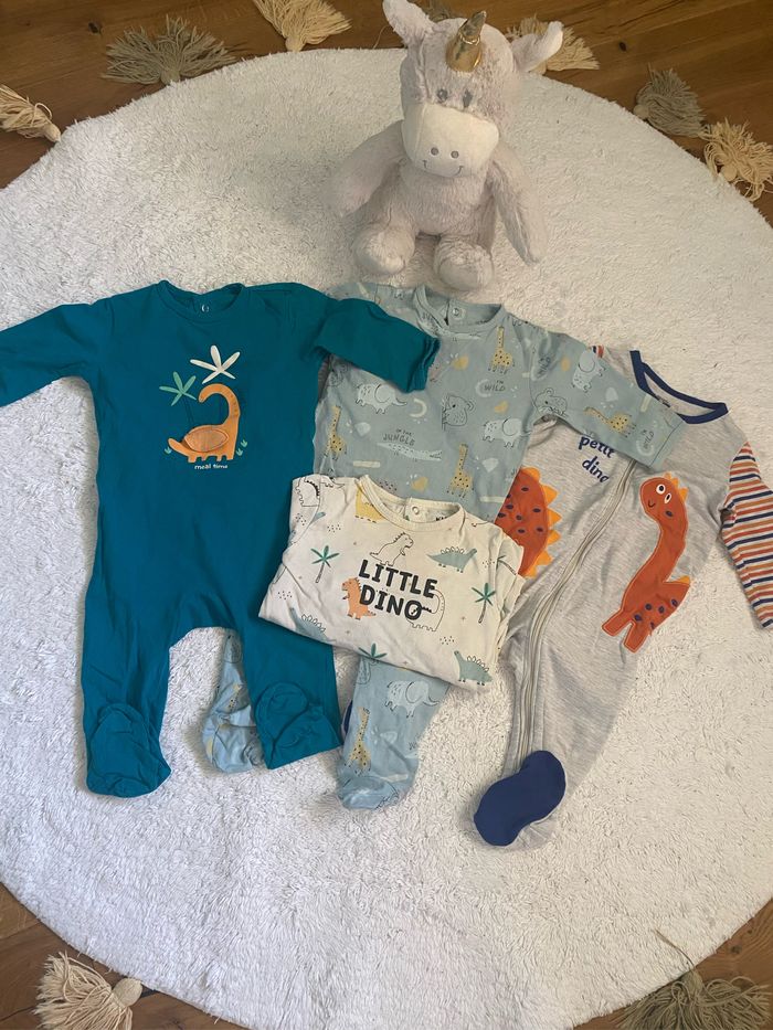 Lot vêtements (qui complète le premier lot) - photo numéro 4