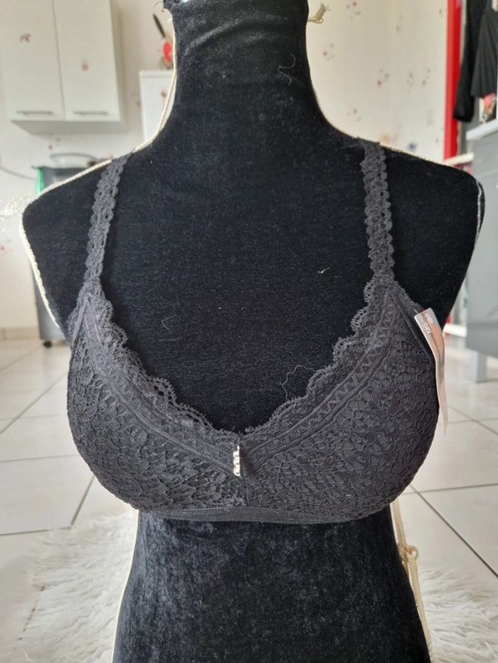 Magnifique soutien gorge femme T L XL neuf