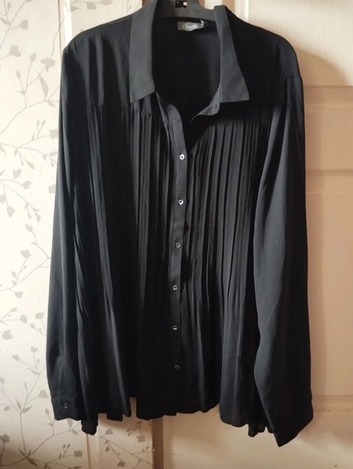 Neuve! Jolie chemise noire en voile Geisha taille 42