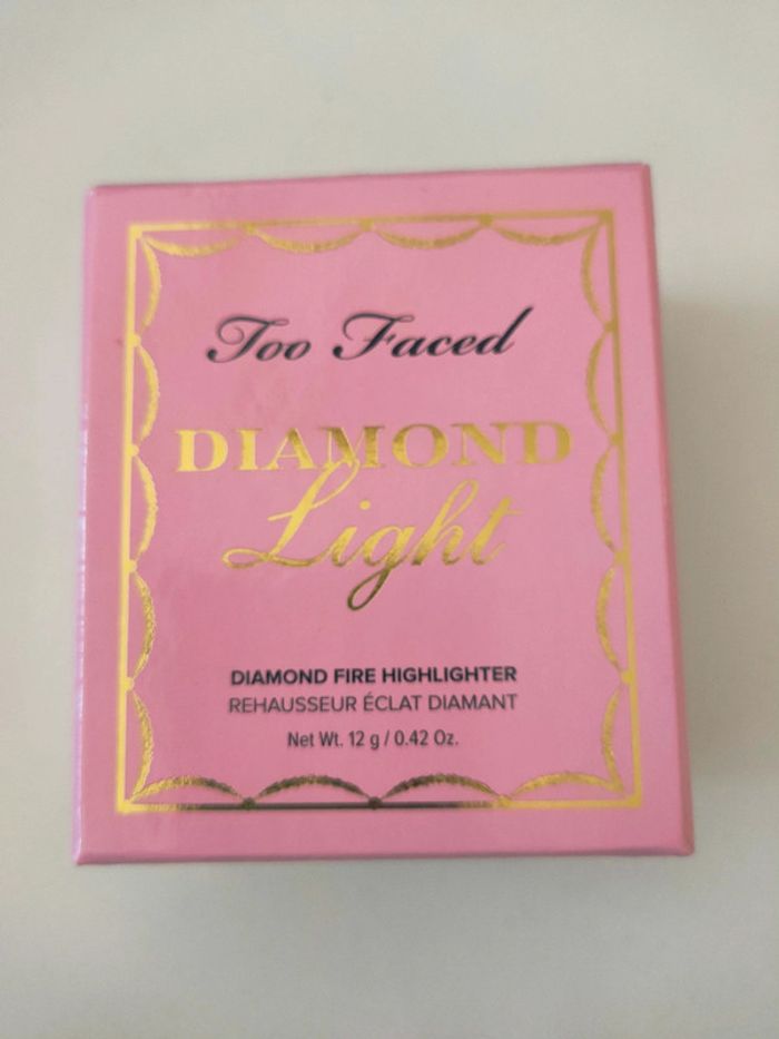 Too Faced Diamond Light