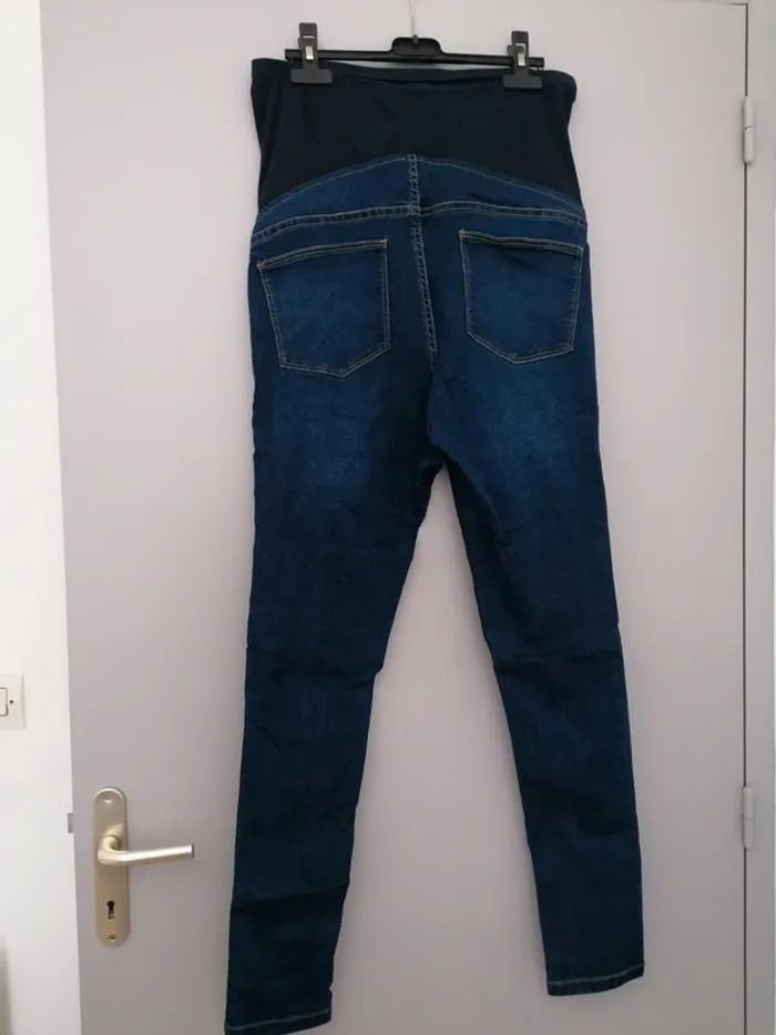 Pantalon grossesse - photo numéro 2