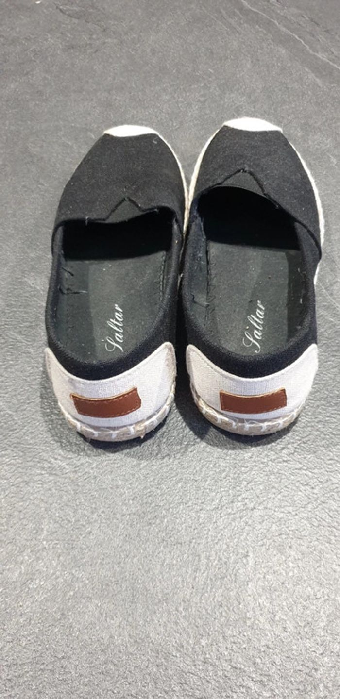 Chaussures esprit espadrilles - photo numéro 2