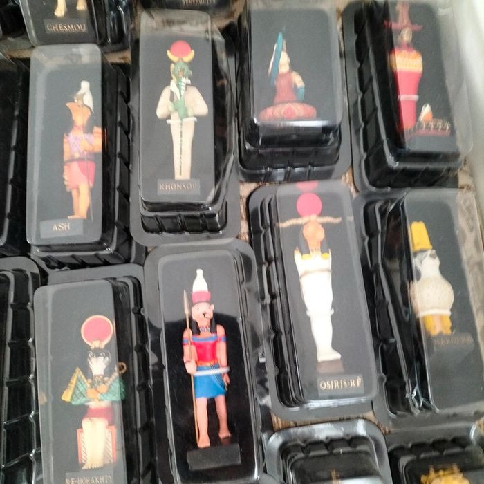 Figurines collection les mystères des dieux égyptiens - photo numéro 6