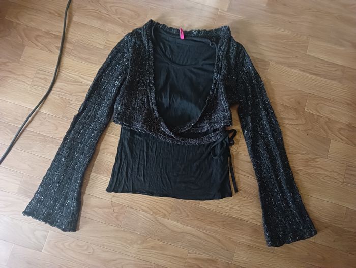 Haut avec boléro intégrée