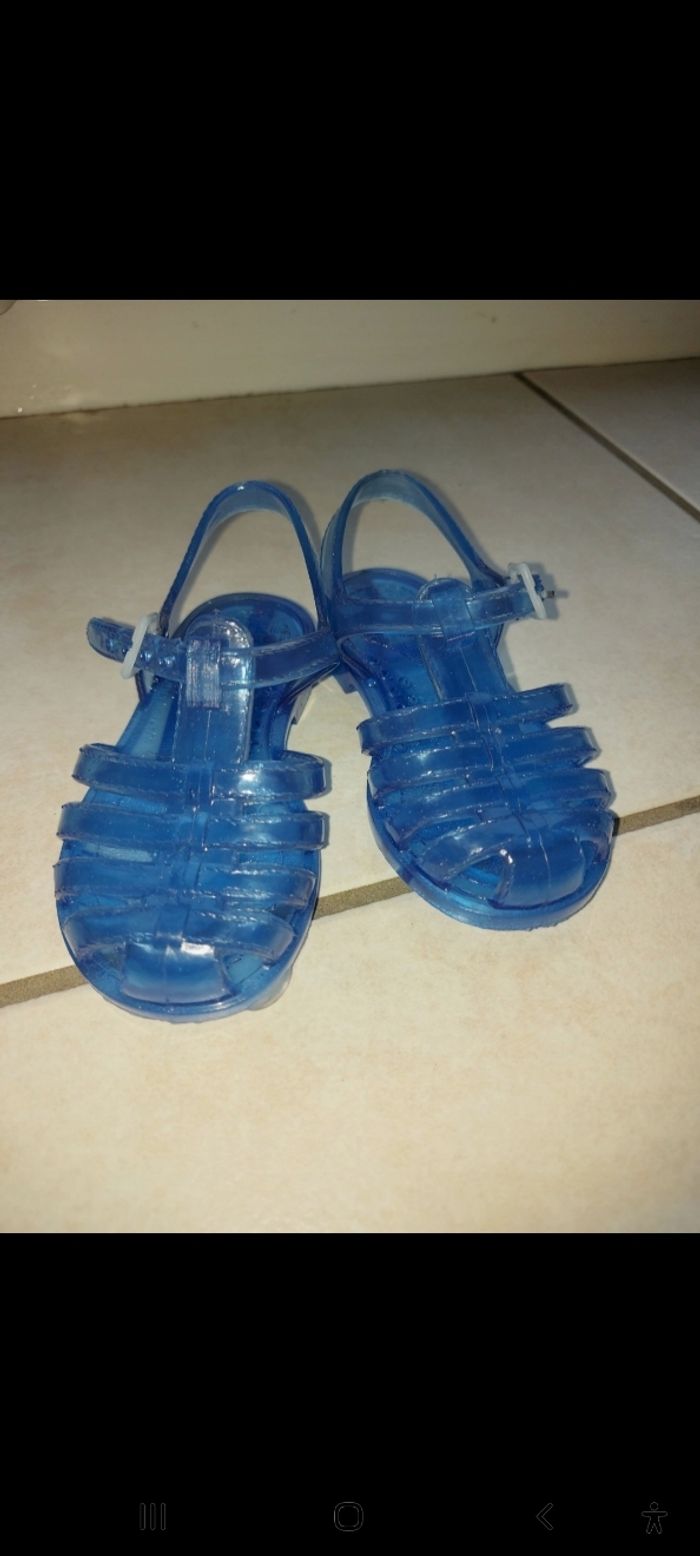 Sandales plage taille 20 - photo numéro 2