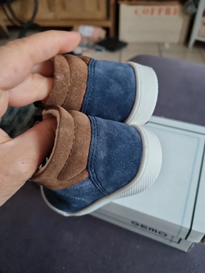 Bottines cuir neuves taille 22 - photo numéro 4